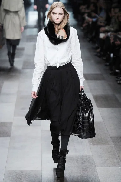 Look 5